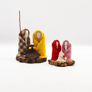 Nativity Scene in Burel with Cork Base